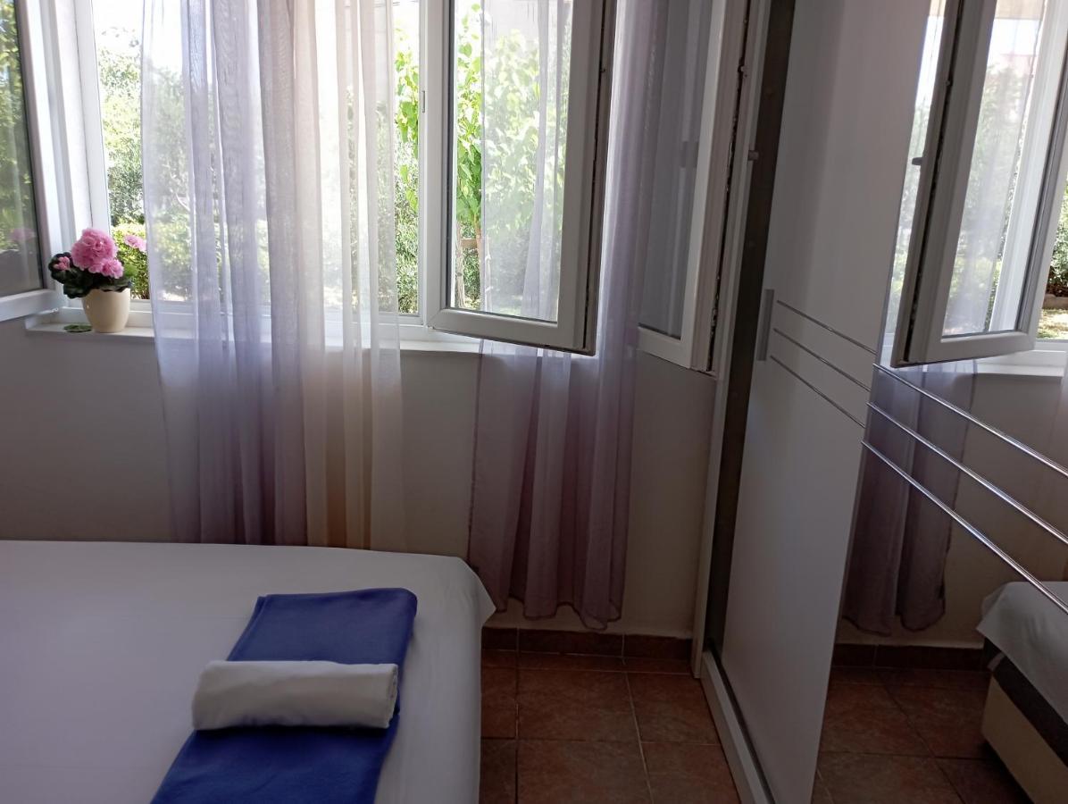 Apartmani Trubi 2 Vodice Exterior photo